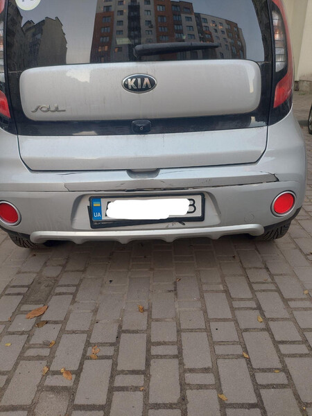 Верхняя часть заднего бампера Kia Soul 2  2017 хетчбек 2.0 Бензин 