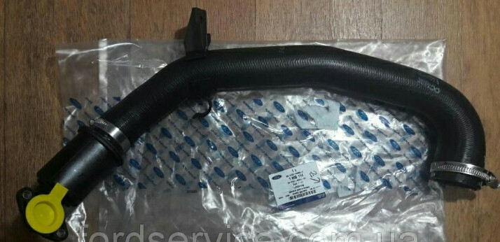 Патрубок интеркулера Ford Focus 3 хэтчбек 2013 г.  1.0 л бензин Запорожье