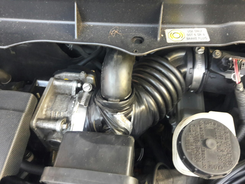 Гофр повітряного фільтра Nissan X-Trail T31  2010 2.0 Бензин 