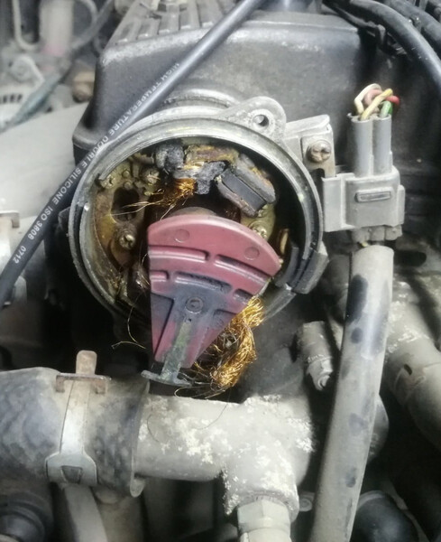 Трамблер у зборі 1910016230   Toyota Carina