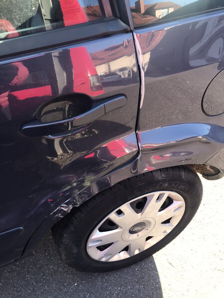 Дверь задняя Ford Fusion  2010 хэтчбек 1.4 Бензин Нежин