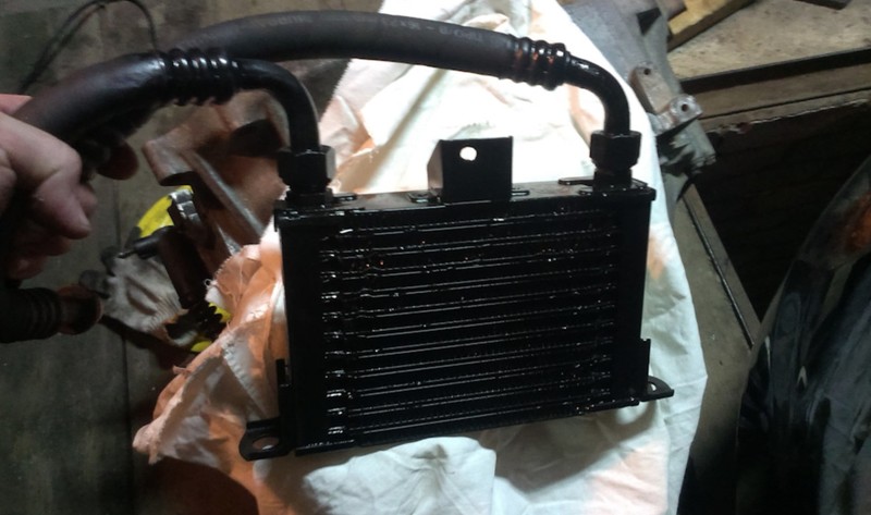 Радиатор масляный Mazda 6 MPS 2007 г.  2.3 л бензин Киев