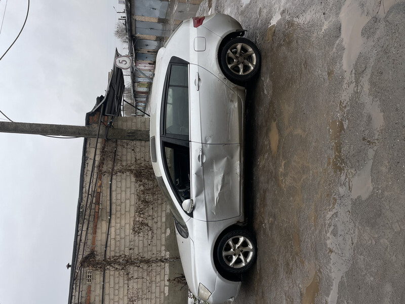 Ліва передня дверь Geely Emgrand 7 (EC7)  2012 хэтчбек 1.8 Бензин Кривой Рог