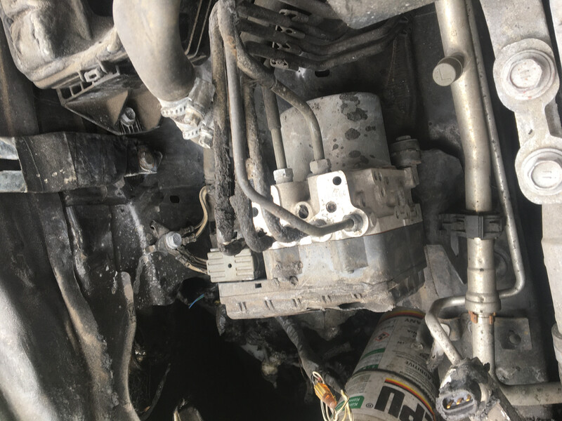 Блок ABS 13380-03950   Lexus ES