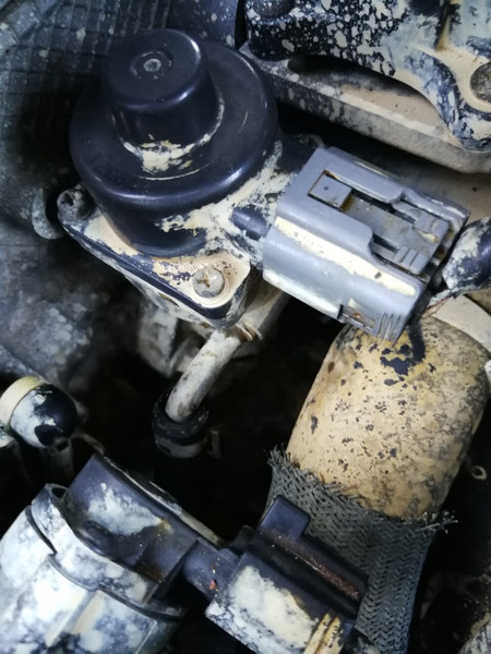 Клапан Mazda 6  2002 2.0 Бензин Черкассы