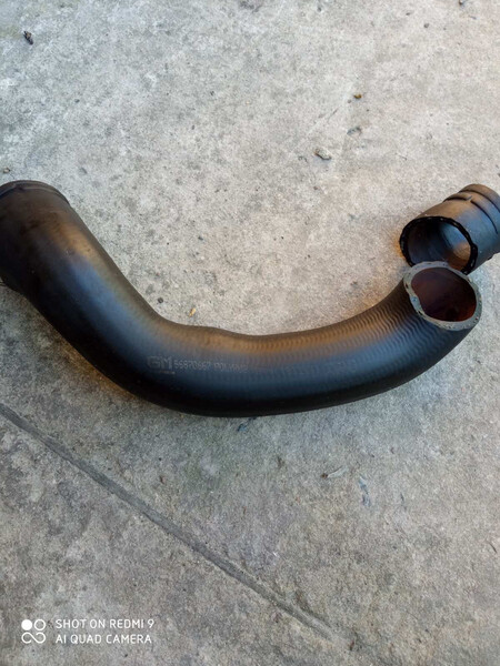 Верхній патрубок радіатора Chevrolet Aveo  2011 1.4 Бензин 