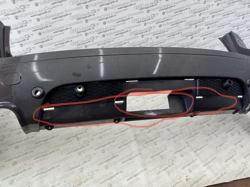 Заглушка бампера Volkswagen Touareg 2007 г.  3.0 л дизель