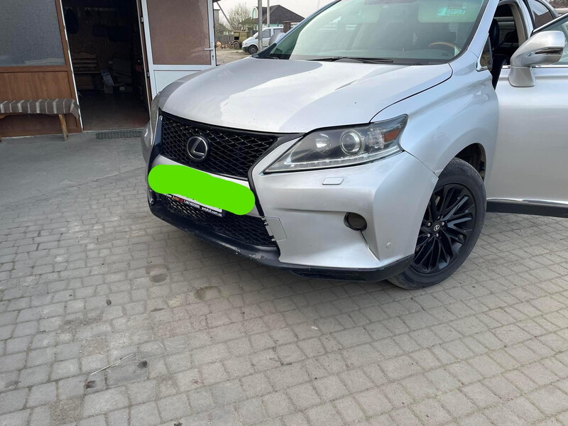Передній бампер Lexus RX універсал 2010 р.  3.5 л бензин