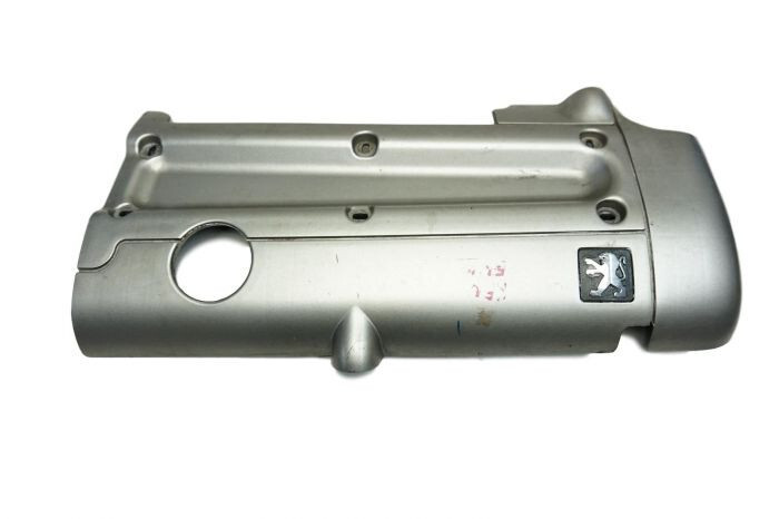 Кришка двигуна декоративна Peugeot 307  2004 2.0 Бензин 