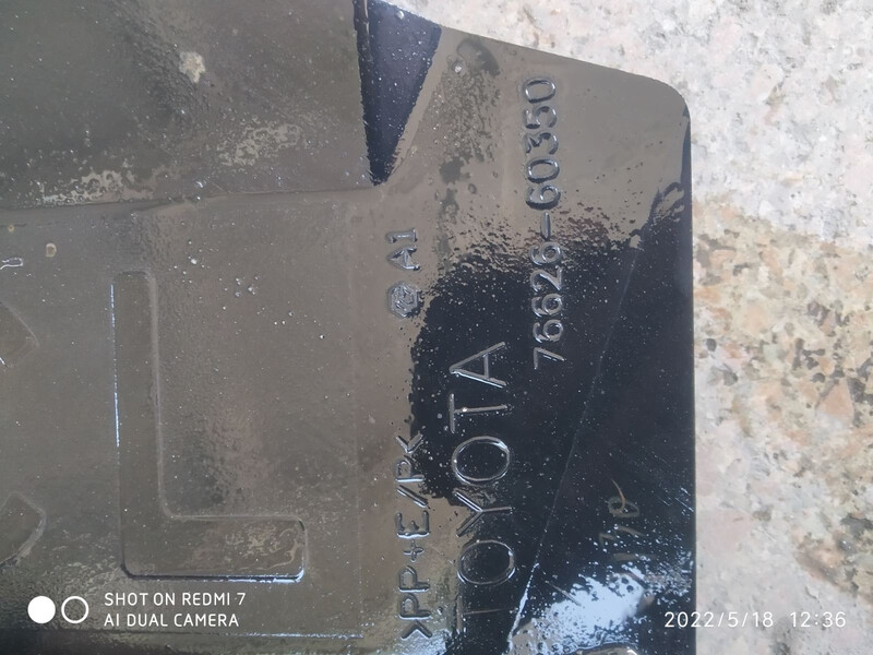 Бризговик Toyota Land Cruiser 200 2020 р.  Львів