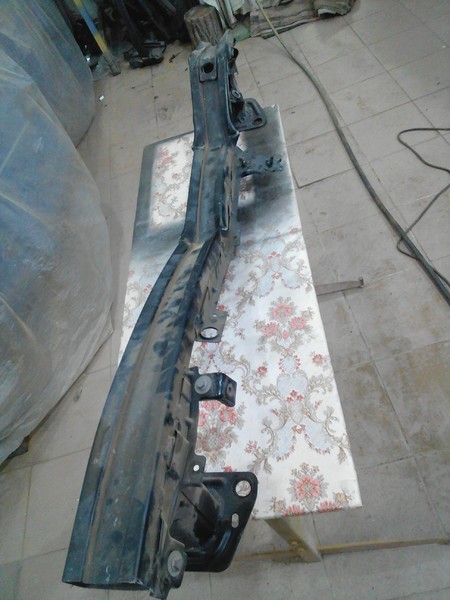 Брус под бампер Renault Fluence 2010 г.  1.6 л бензин Запорожье