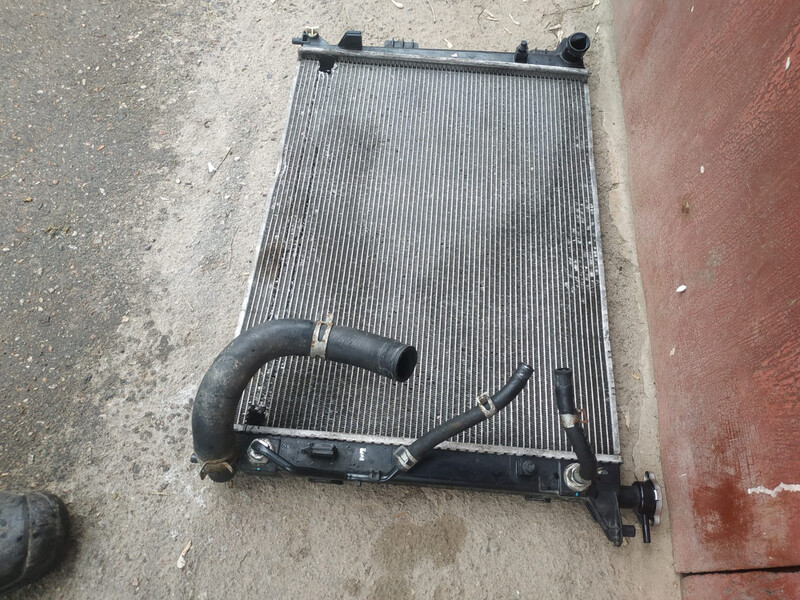 Радиатор Kia Carens 4  2016 2.0 Бензин 