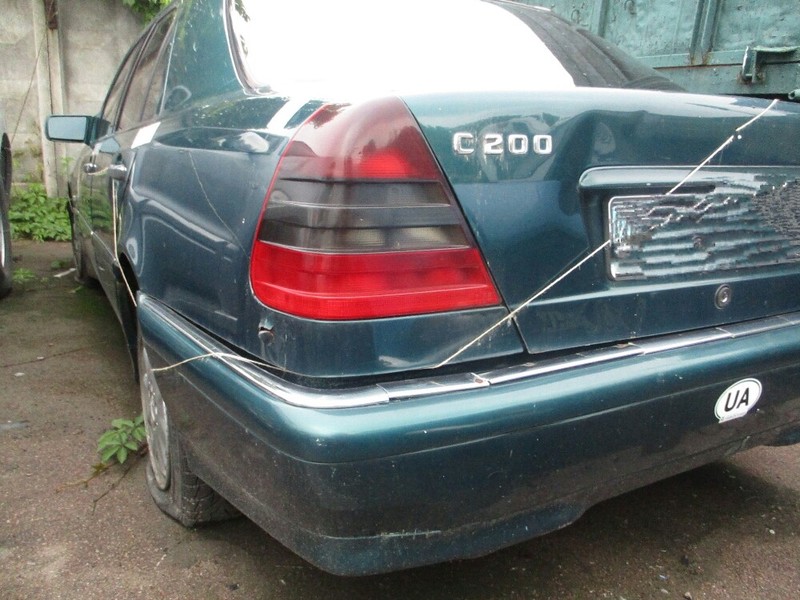 Хром накладка заднего бампера Mercedes C-Class 1998 г.  2.0 л бензин Житомир