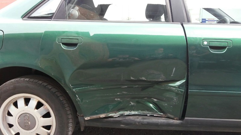 Дверь задния правая Audi A4 B5  1998 1.8 Бензин Мариуполь