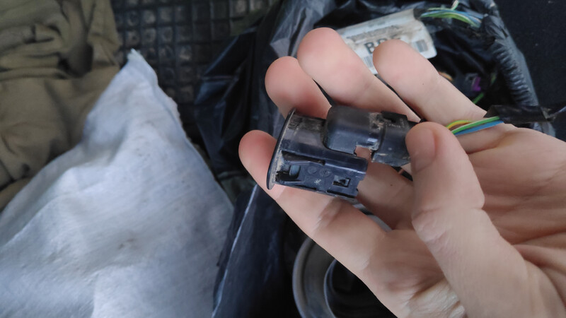 Датчик парктроніка задній Ford Focus 3  2013 універсал 1.0 Бензин 