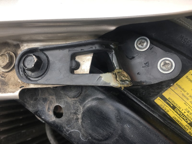 Крепление фары Lexus RX 2006 г.  3.5 л бензин Хмельницкий