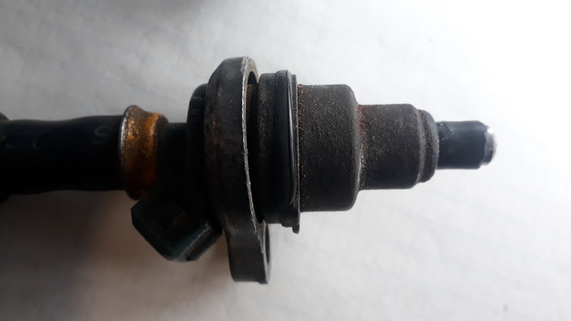 Форсунка Nissan Sunny B12  1986 хетчбек 1.6 Бензин 