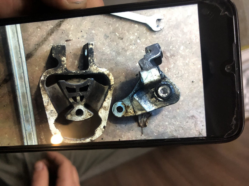 Подушка двигателя Ford Edge 2015 г.  2.0 л бензин Луцк