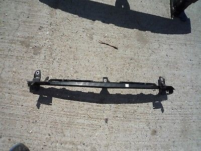 Кронштейн радиатора 5GM805705A   Volkswagen Golf