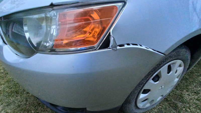 Крыло переднее Mitsubishi Colt  2009 хэтчбек 1.3 Бензин Черновцы