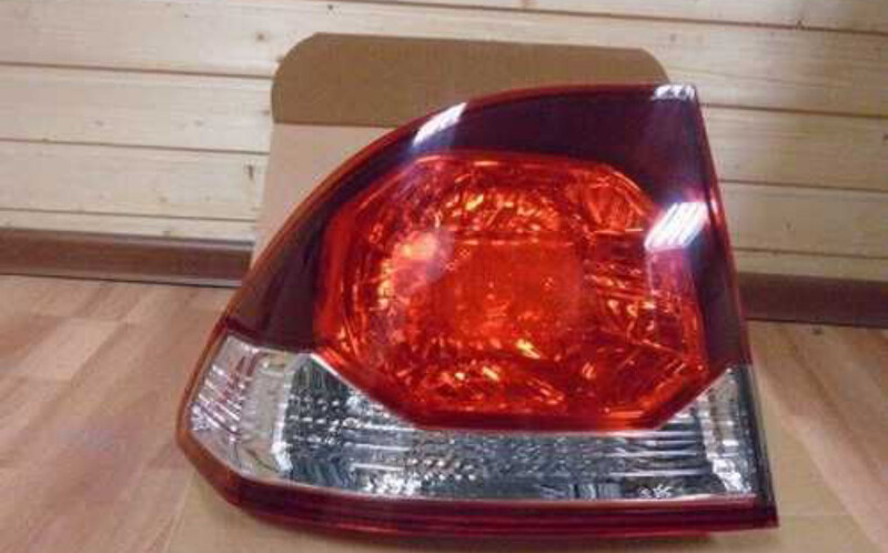 Левый задний наружный фонарь Honda Civic 8  2011 1.8 Бензин Киев