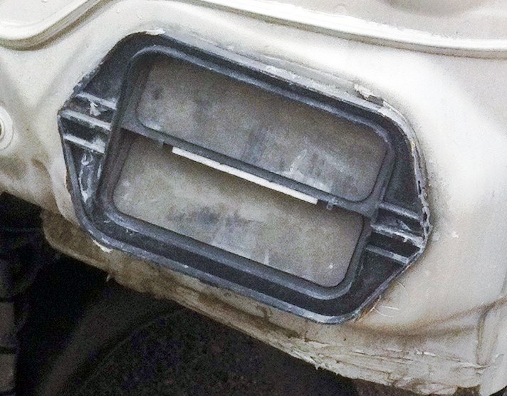 Клапан вентиляции салона BS4N-51-920   Mazda 3