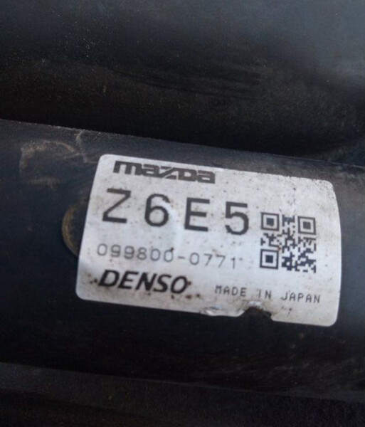 Впускной коллектор Z6E513100A   Mazda 3