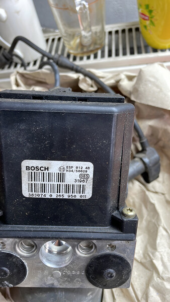 Блок ABS Audi A4 B6 2003 г.  1.8 л бензин