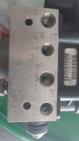 Блок ABS 9674663480   Citroen Berlingo