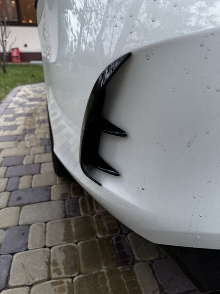 Накладка бампера Mercedes C-Class 2018 р.  2.0 л бензин