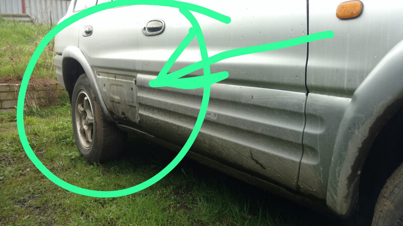 Молдинг двері задньої правої Toyota RAV4  1996 2.0 Бензин Харків