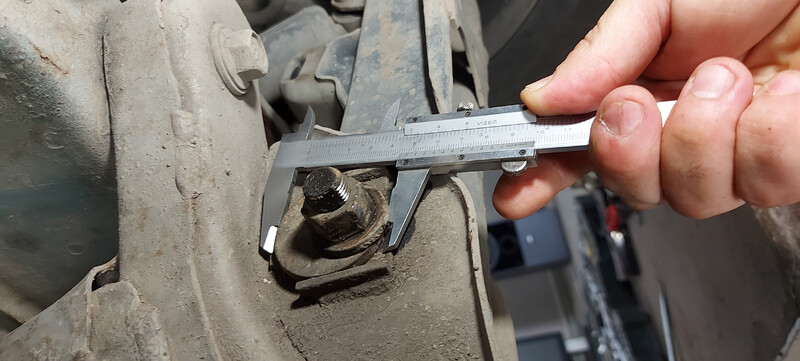 Шайба эксцентричного болта Toyota Hiace  1995 2.4 Дизель Одесса