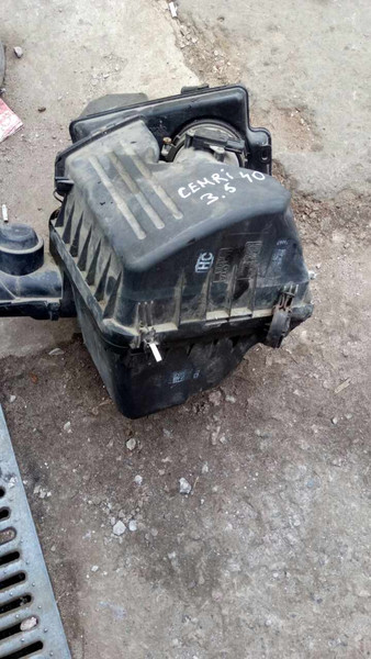 Корпус повітряного фільтра 17701-31530   Toyota Aurion, Toyota Camry