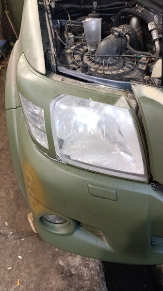 Фара передняя правая Toyota Hilux  2014 3.0 Дизель Тернополь