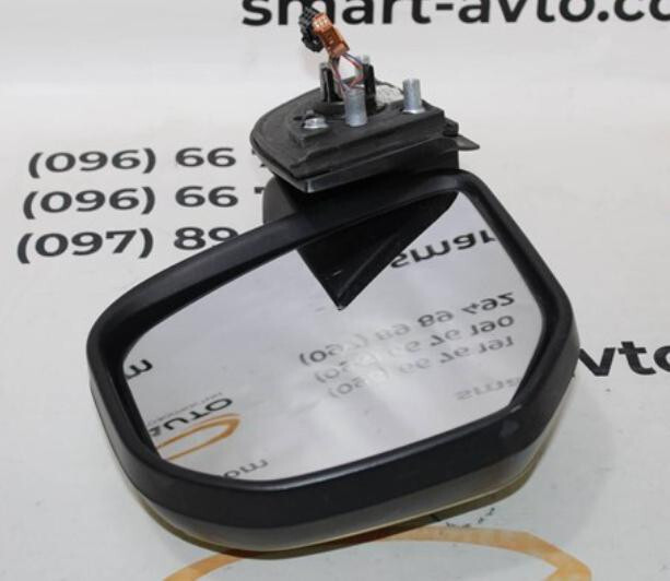 Дзеркало ліве Peugeot Partner  2010 2.0 Дизель 