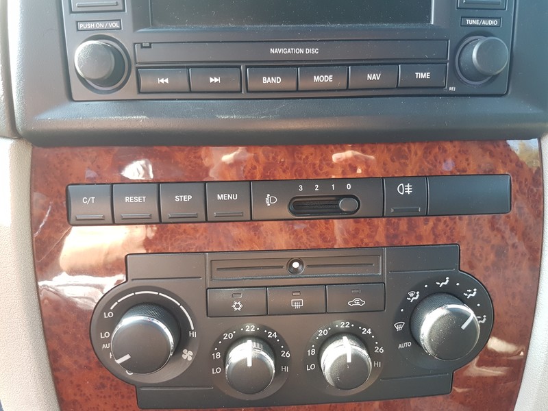 Кнопки на панеле Jeep Grand Cherokee  2006 3.0 Дизель Чернівці