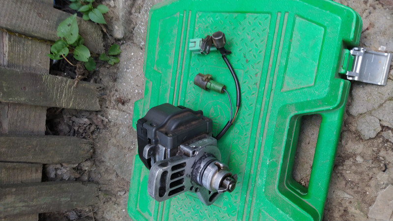 Трамблер у зборі Toyota Corolla  1988 хетчбек 1.3 Бензин 