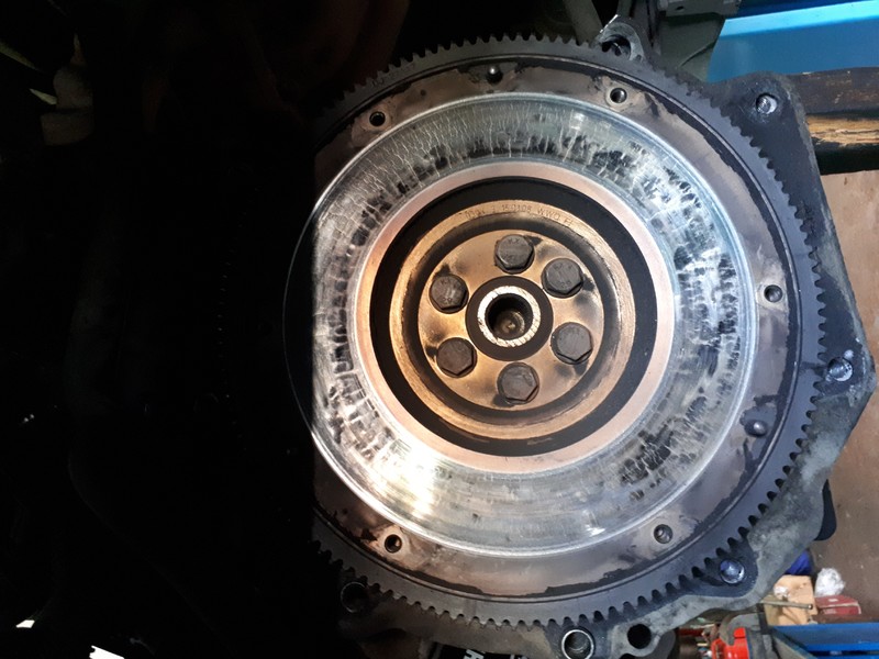 Маховик 030105269K   Volkswagen Caddy, Volkswagen Passat, Volkswagen Touran