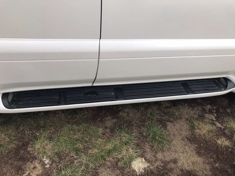 Чорна накладка порога ліва сторона Lexus GX  2008 4.7 Бензин Львов