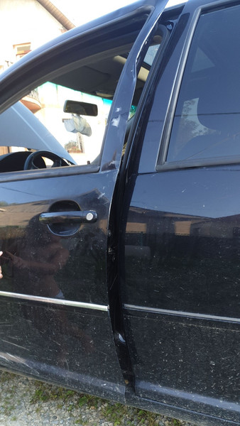 Дверь передняя левая Volkswagen Bora  2006  Бензин Ивано-Франковск
