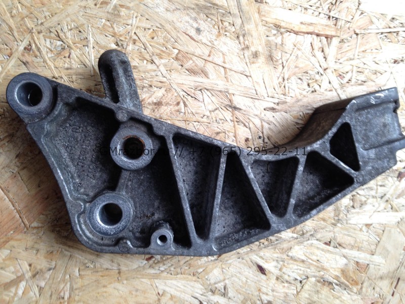 Кронштейн крепления двигателя задний Opel Astra G 2006 г.  1.6 л бензин Днепропетровск