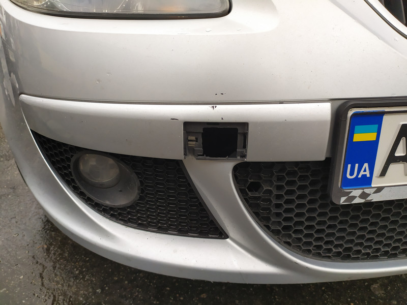 Заглушка буксировочной проушины бампера Seat Toledo  2008 хетчбек 1.6 Бензин 