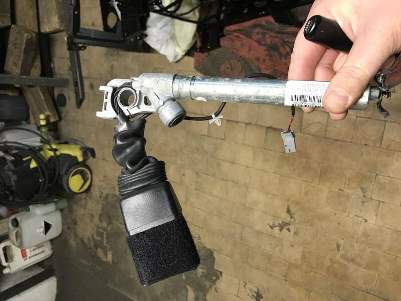 Преднатяжитель ремня безопасности Dodge Journey 2018 г.  3.6 л бензин Ровно