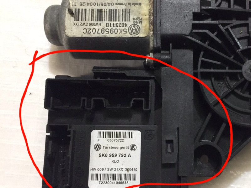 Моторчик стеклоподъемника skoda Volkswagen Caddy 3  2012 1.6 Дизель Кременчуг