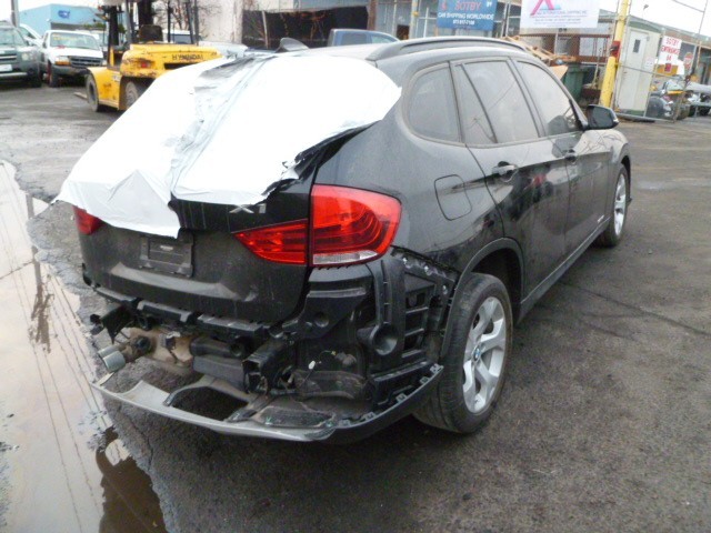 Фонарь задний левый в крыле (рестайлинг) BMW X1  2014 2.0 Бензин 