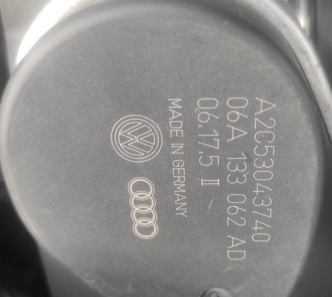 Дросельна заслінка Volkswagen Caddy 3  2006 2.0 Бензин 