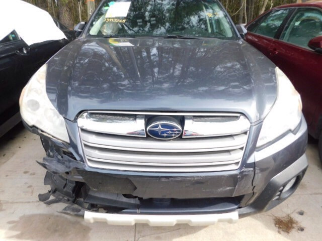 Передний бампер Subaru Outback  2013 универсал 2.5 Бензин Кривой Рог