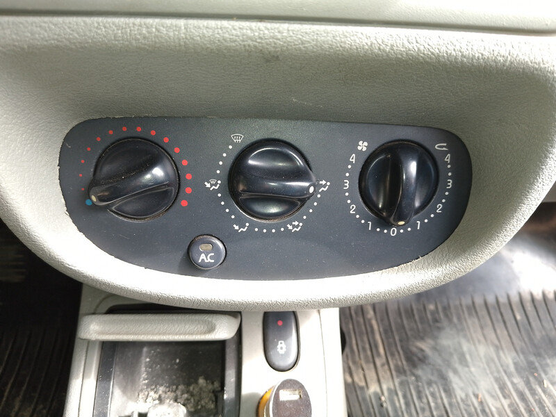 Панель управления климатом Renault Symbol 2002 г.  1.4 л бензин Херсон