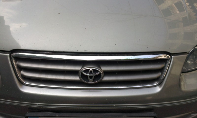 Решетка радиатора 748738   Toyota Camry