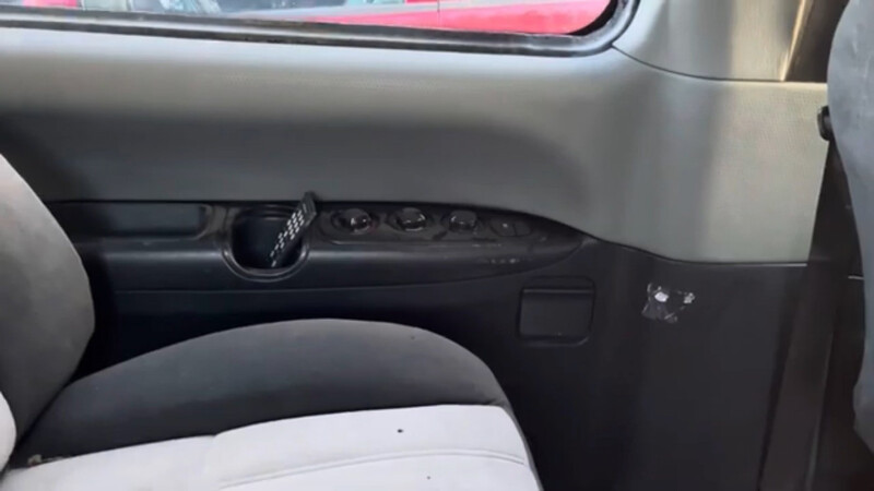 Пластиковые карты салона с пассажира Hyundai H1  2002 2.5 Дизель Запорожье